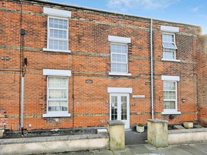 Fountain Court- click for photo gallery